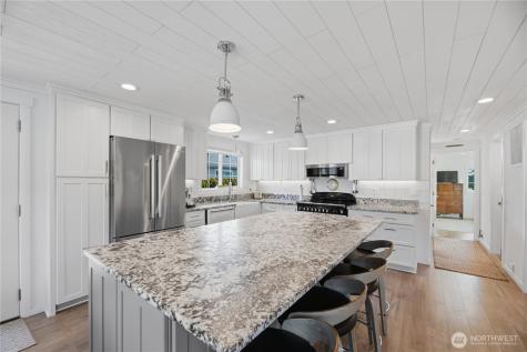 138 Lummi Drive La Conner WA 98257