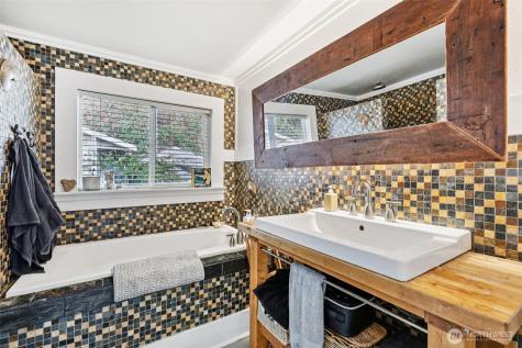 3151 Shoreline Drive Camano Island WA 98282