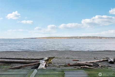 3151 Shoreline Drive Camano Island WA 98282