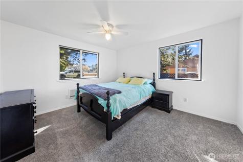 6505 Stewart Avenue E Puyallup WA 98371