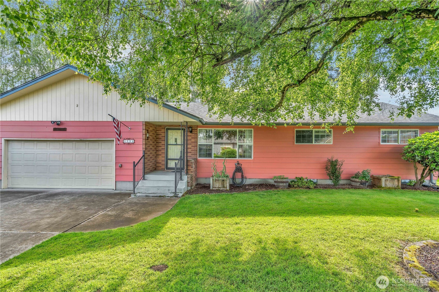 994 33rd Avenue Longview WA 98632