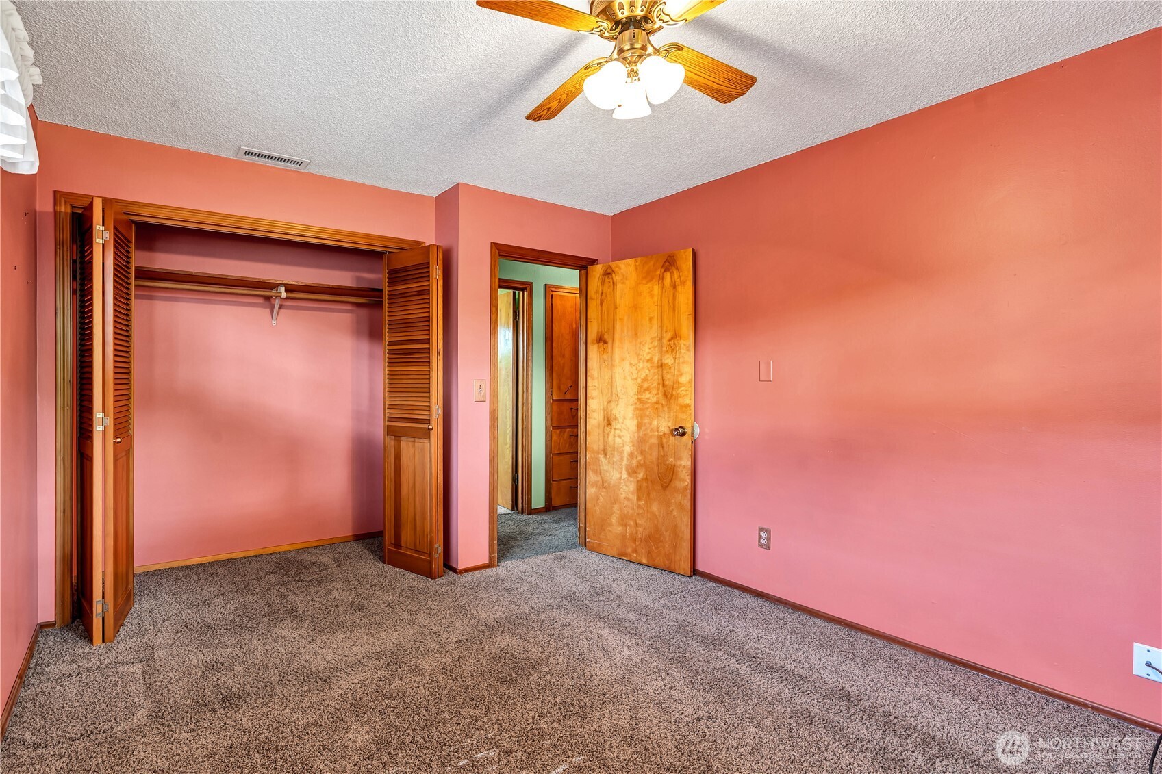 994 33rd Avenue Longview WA 98632