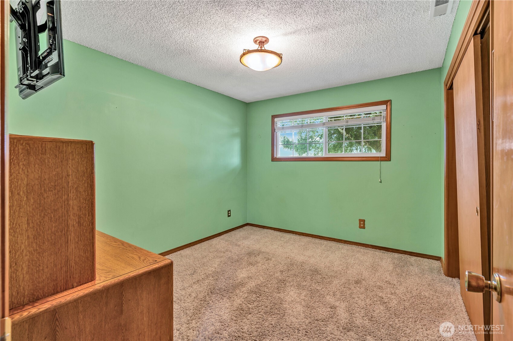 994 33rd Avenue Longview WA 98632