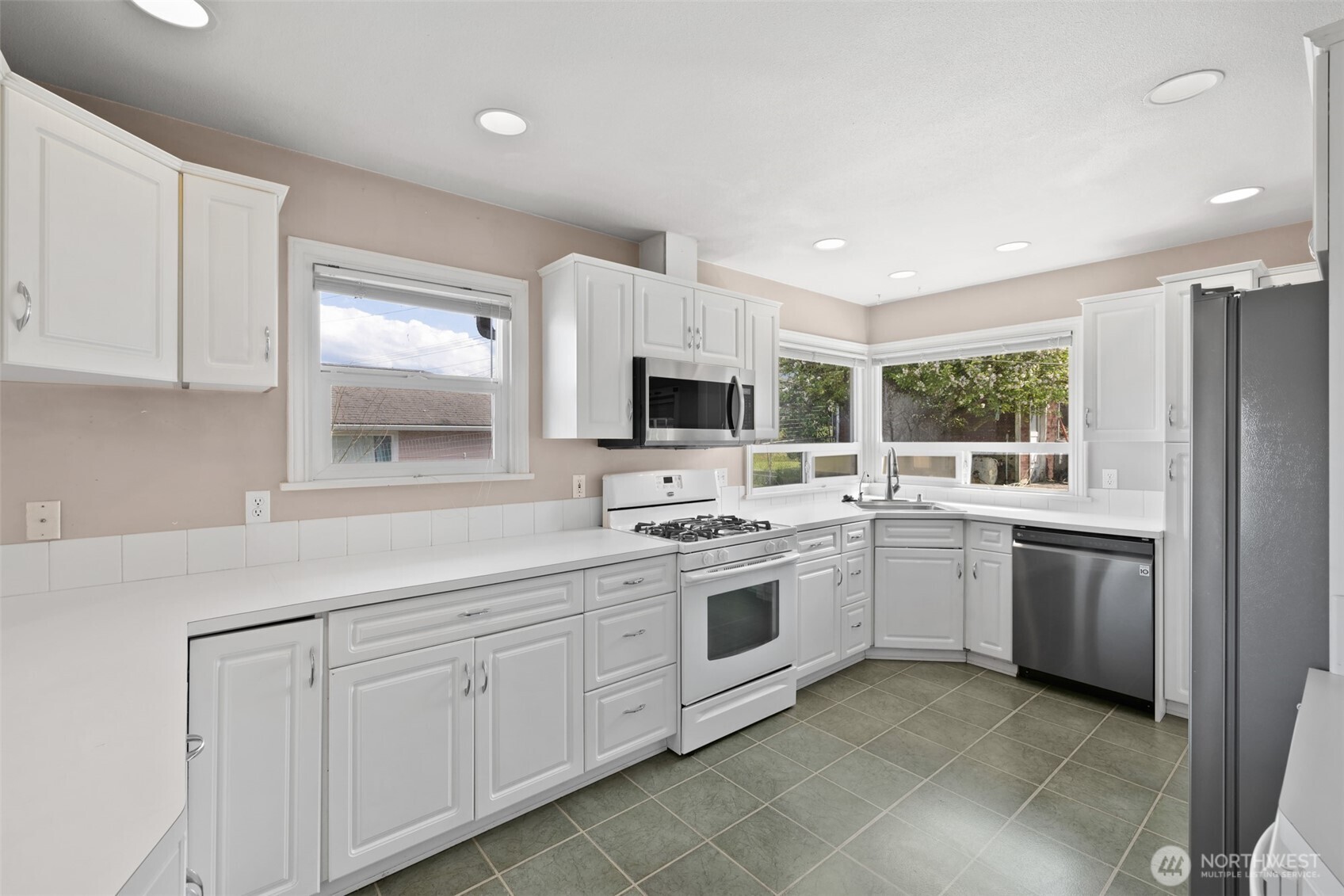 126 W 14th Street Port Angeles WA 98362