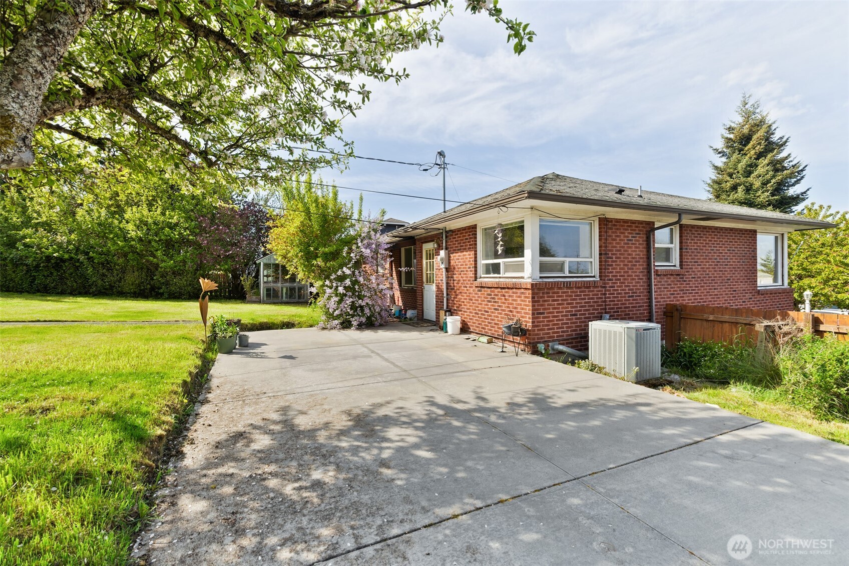 126 W 14th Street Port Angeles WA 98362