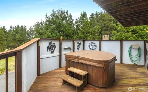 280 Surf Street Westport WA 98595