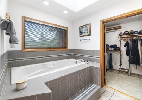 280 Surf Street Westport WA 98595