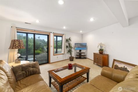 280 Surf Street Westport WA 98595