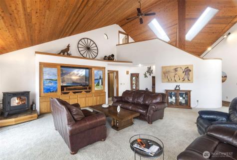 280 Surf Street Westport WA 98595