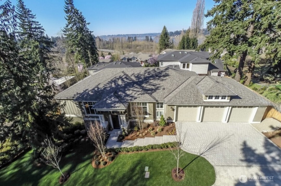 10905 102nd Avenue NE Kirkland WA 98033