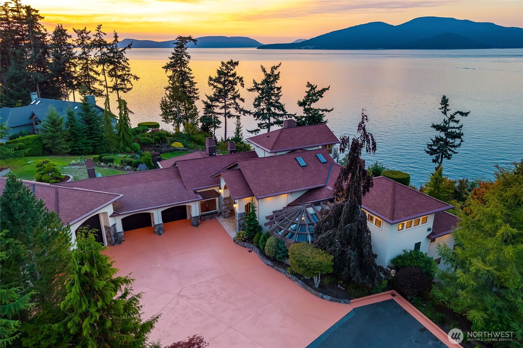 4002 Oakes Avenue Anacortes WA 98221