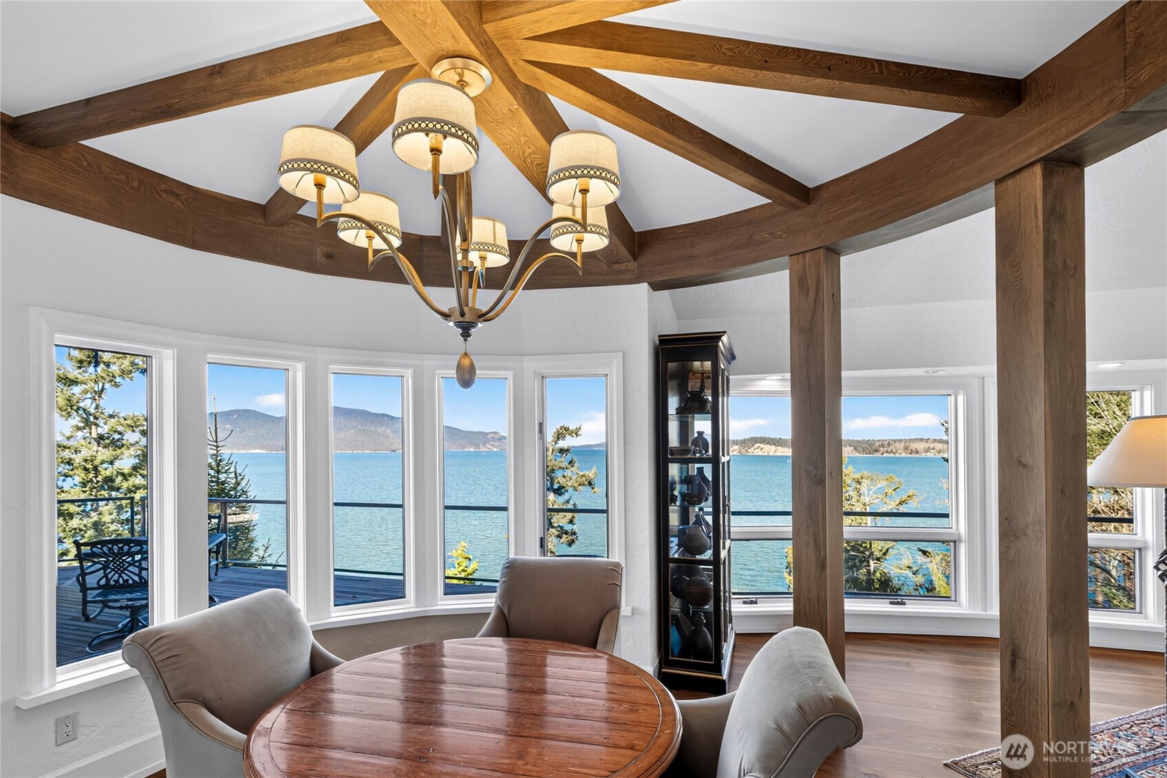 4002 Oakes Avenue Anacortes WA 98221