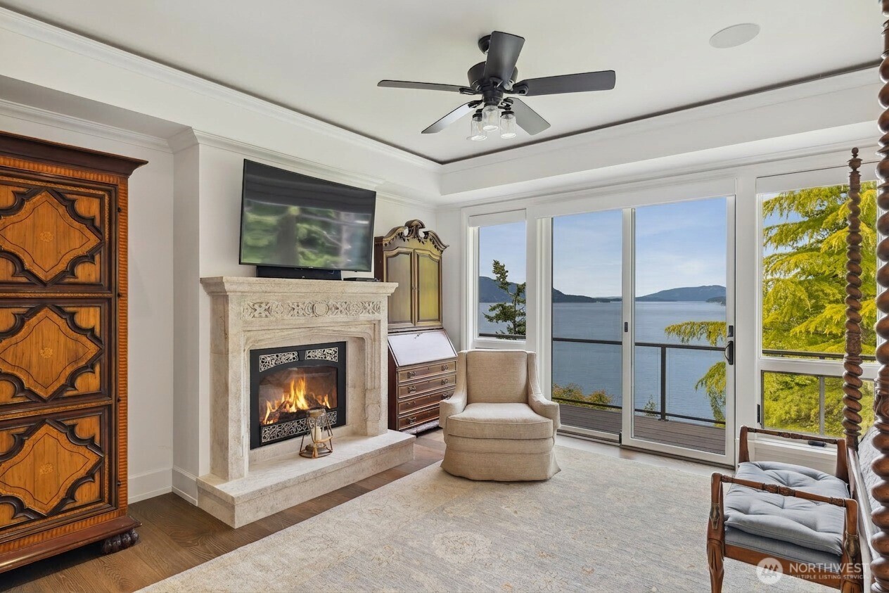 4002 Oakes Avenue Anacortes WA 98221