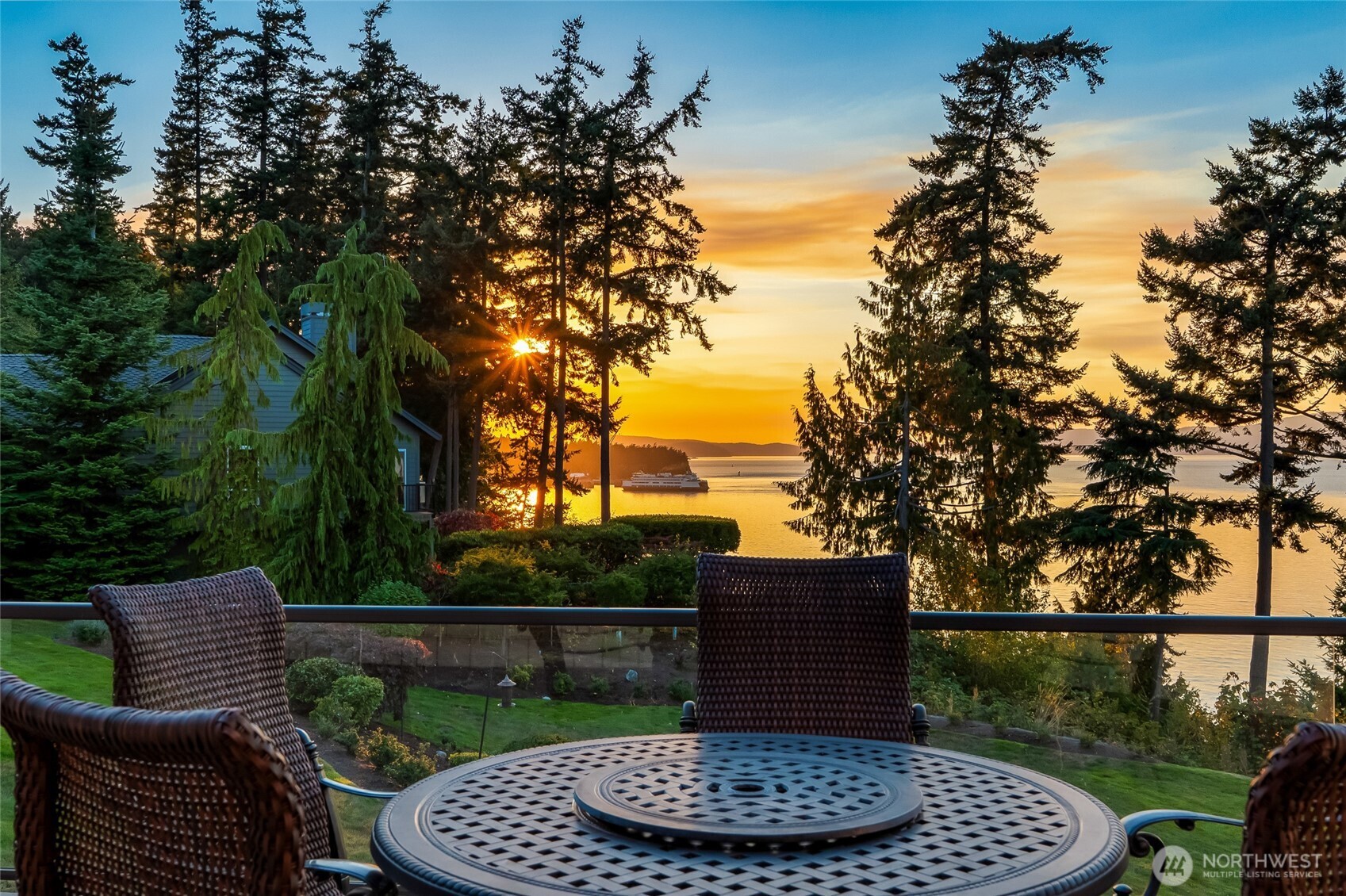 4002 Oakes Avenue Anacortes WA 98221