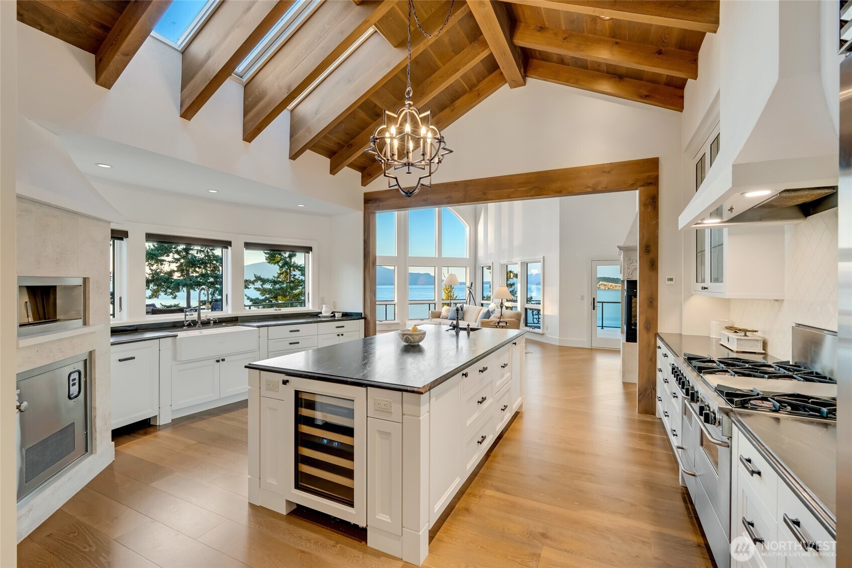 4002 Oakes Avenue Anacortes WA 98221