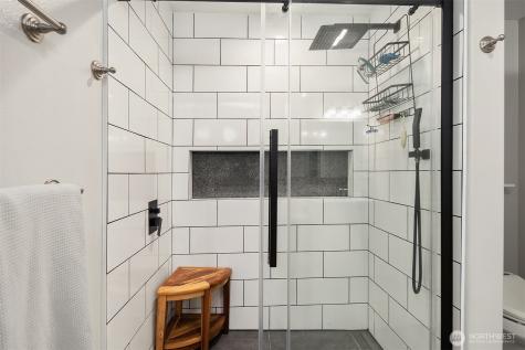 20830 236th Ave SE Maple Valley WA 98038