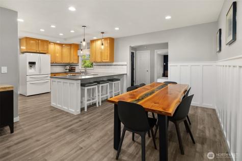 20830 236th Ave SE Maple Valley WA 98038
