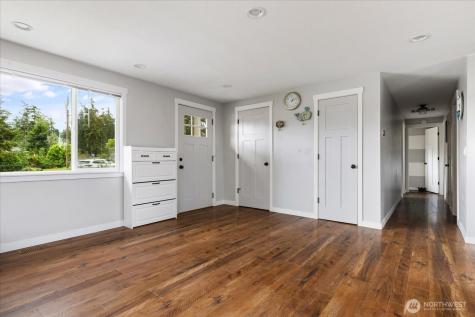 2604 Olympic Drive Oak Harbor WA 98277