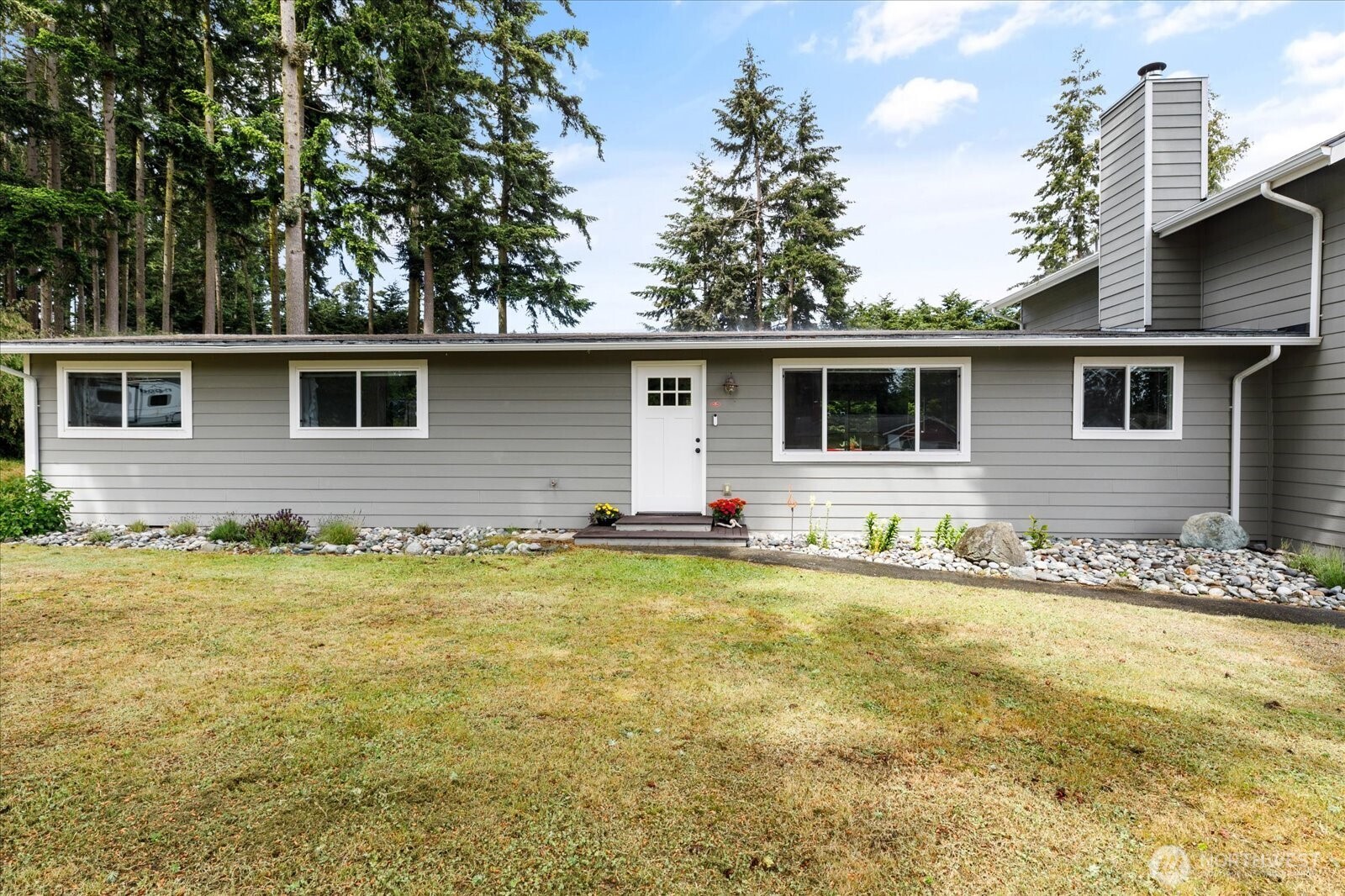 2604 Olympic Drive Oak Harbor WA 98277