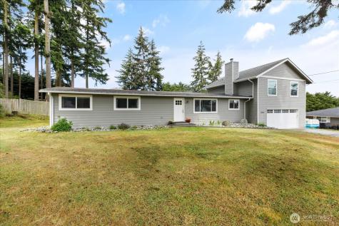 2604 Olympic Drive Oak Harbor WA 98277