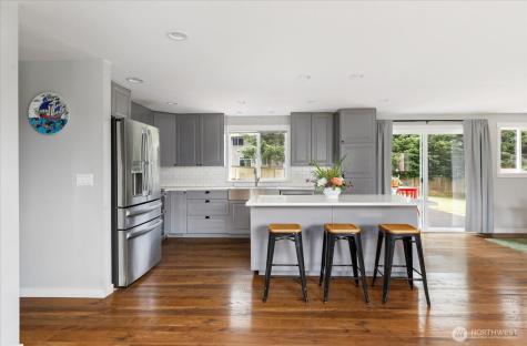 2604 Olympic Drive Oak Harbor WA 98277