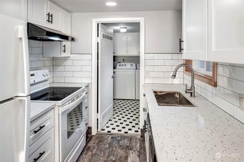5717 186th Place SW Lynnwood WA 98037