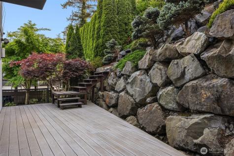 8902 NE 117th Place Kirkland WA 98034