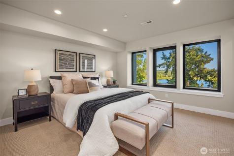 8902 NE 117th Place Kirkland WA 98034