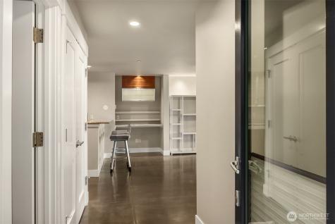 8902 NE 117th Place Kirkland WA 98034
