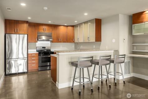 8902 NE 117th Place Kirkland WA 98034