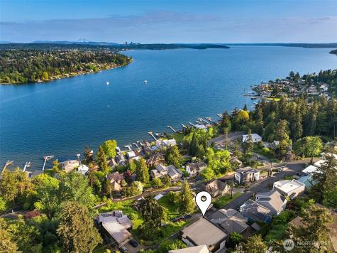 8902 NE 117th Place Kirkland WA 98034