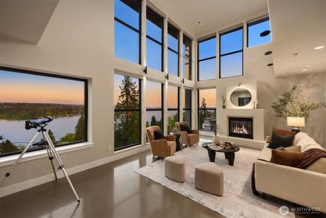 8902 NE 117th Place Kirkland WA 98034
