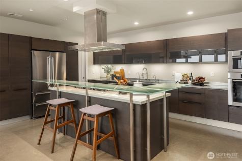 8902 NE 117th Place Kirkland WA 98034