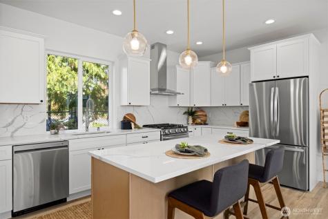 224 N 54th Place Mount Vernon WA 98273