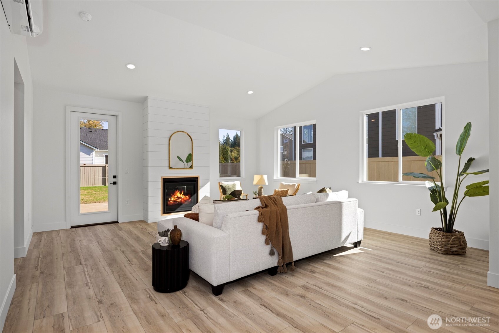 224 N 54th Place Mount Vernon WA 98273