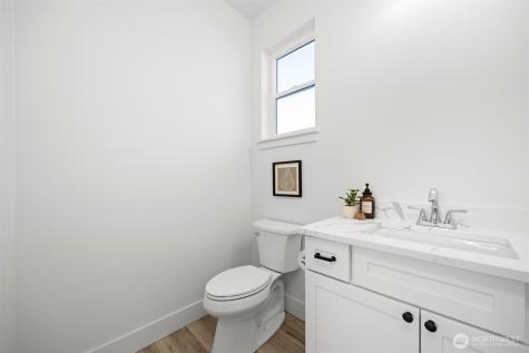 224 N 54th Place Mount Vernon WA 98273