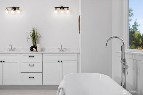 224 N 54th Place Mount Vernon WA 98273