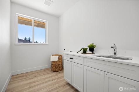 224 N 54th Place Mount Vernon WA 98273