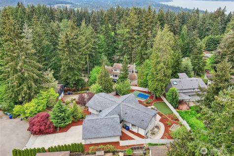 15831 SE 43rd Place Bellevue WA 98006