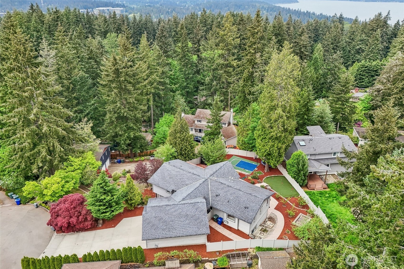 15831 SE 43rd Place Bellevue WA 98006