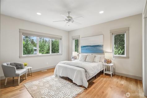 15831 SE 43rd Place Bellevue WA 98006