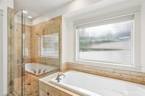 15831 SE 43rd Place Bellevue WA 98006