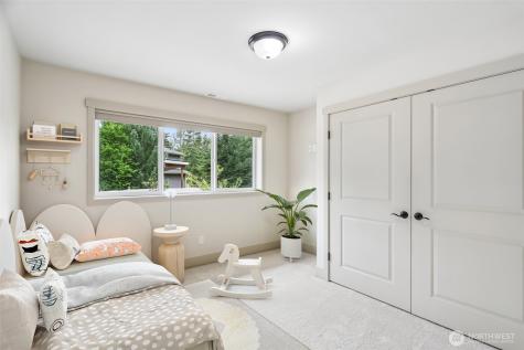 15831 SE 43rd Place Bellevue WA 98006