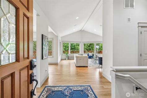 15831 SE 43rd Place Bellevue WA 98006