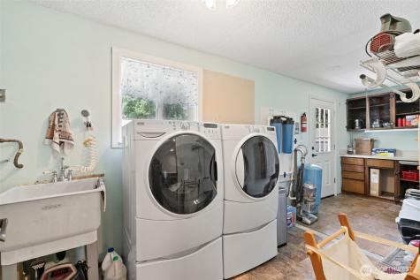 19147 Loganberry Street SW Rochester WA 98579