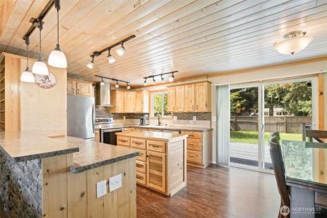 19147 Loganberry Street SW Rochester WA 98579