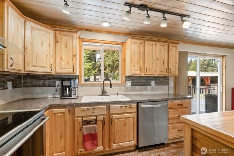 19147 Loganberry Street SW Rochester WA 98579