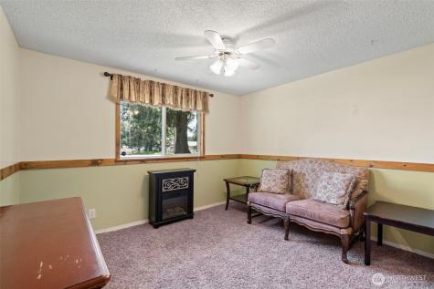 19147 Loganberry Street SW Rochester WA 98579