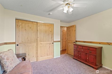 19147 Loganberry Street SW Rochester WA 98579