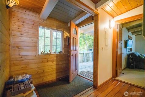 24 View Place Hat Island WA 98206